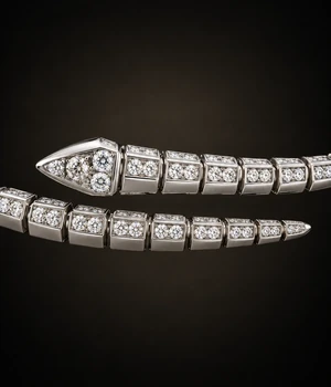 Bulgari Serpenti Viper bracelet with diamonds, 18k white gold, detail close-up