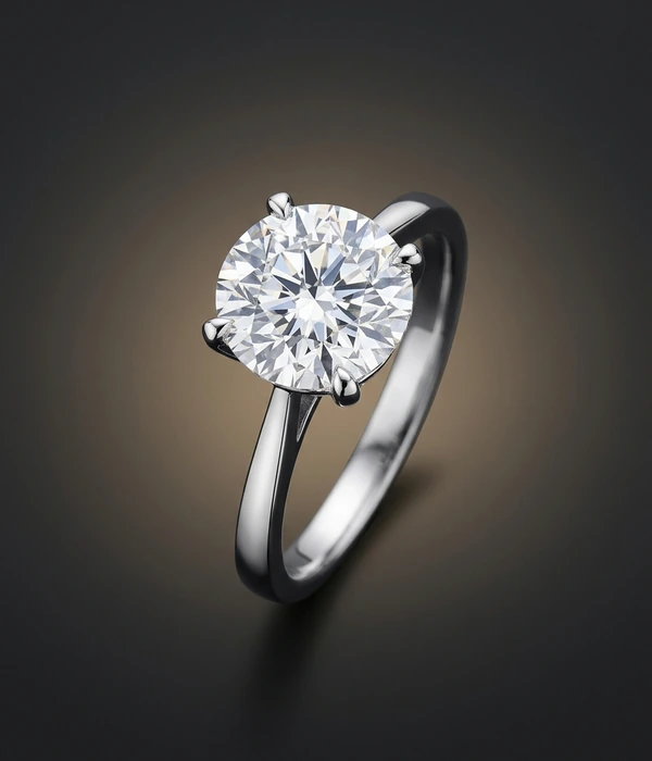 Graff round diamond solitaire 3.02 ct D IF, Platinum 950, top view
