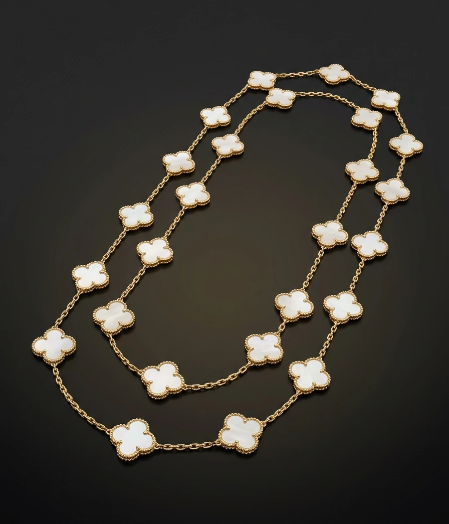 Колье Van Cleef & Arpels Vintage Alhambra, 20 мотивов, Жёлтое золото 750