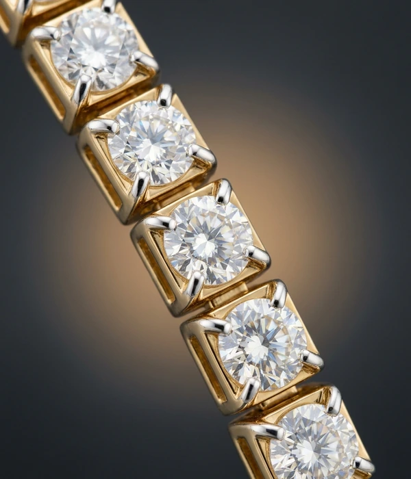 Теннисный браслет с бриллиантами 7,05 ct, жёлтое золото, Жёлтое золото 750, деталь крупным планом