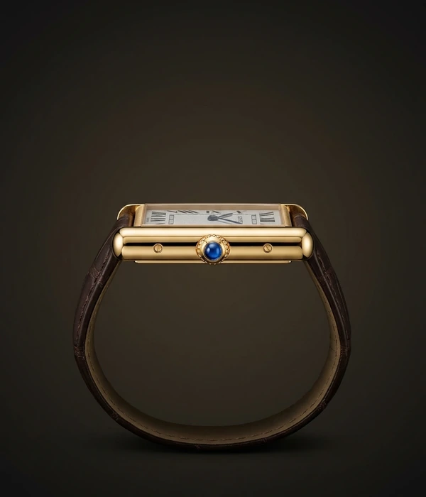 Cartier Tank Louis Cartier W1529756, korpus küljelt ja kroon